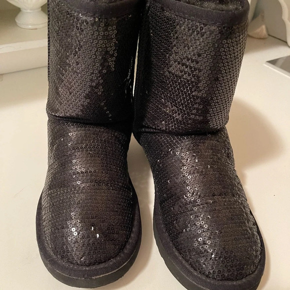 COPY -  beautiful shiny sparkle boots. black color - Picture 8 of 13